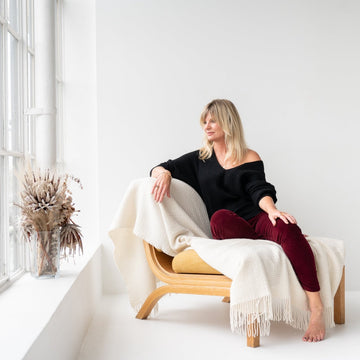 Cashmere Rib Sweater V Neck - Black