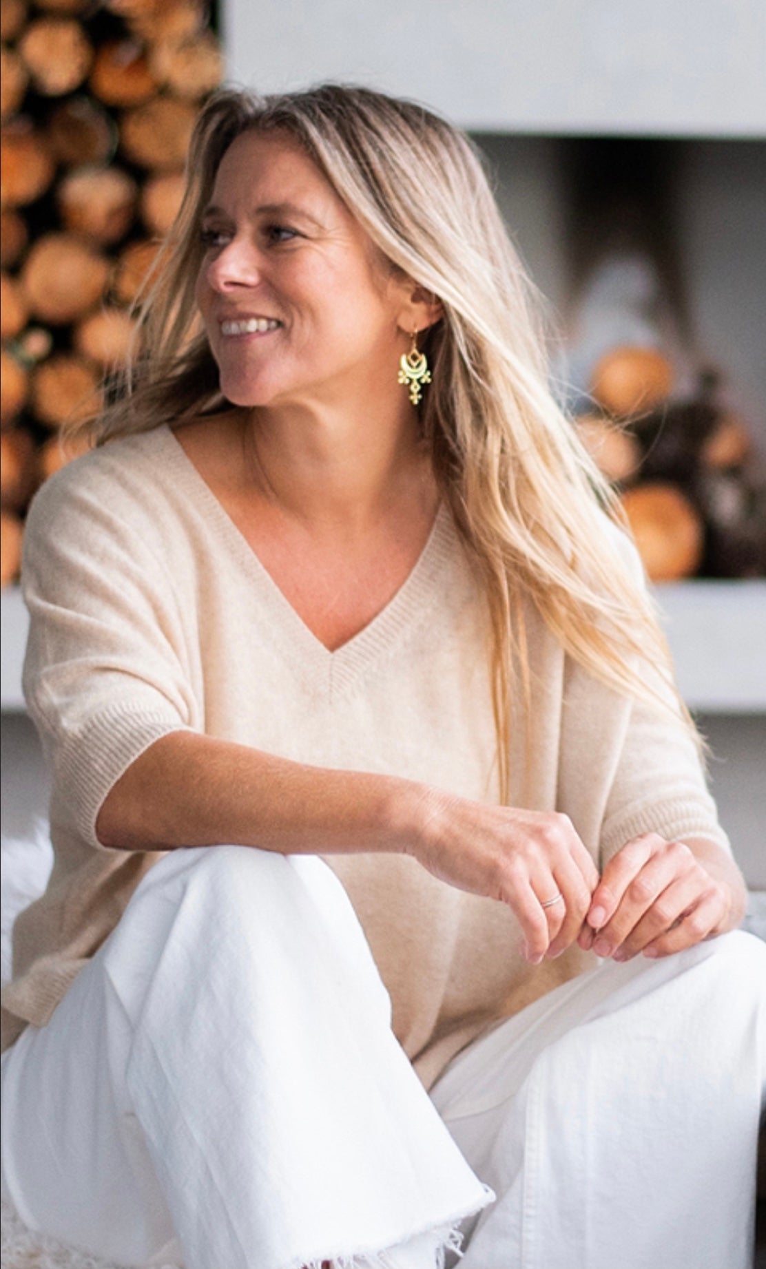 Cashmere V-neck Popover