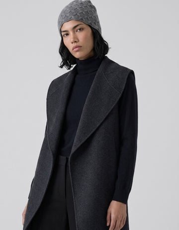 Classic Coal Flannel - Wanderer Coat