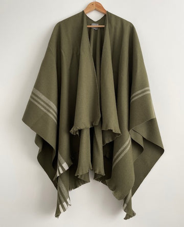 Loom Poncho - Moss