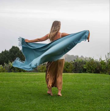LOOM Cashmere Merino Throw in Seafoam
