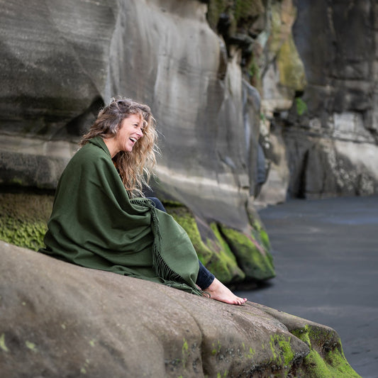 LOOM Cashmere Merino Throw in Forest